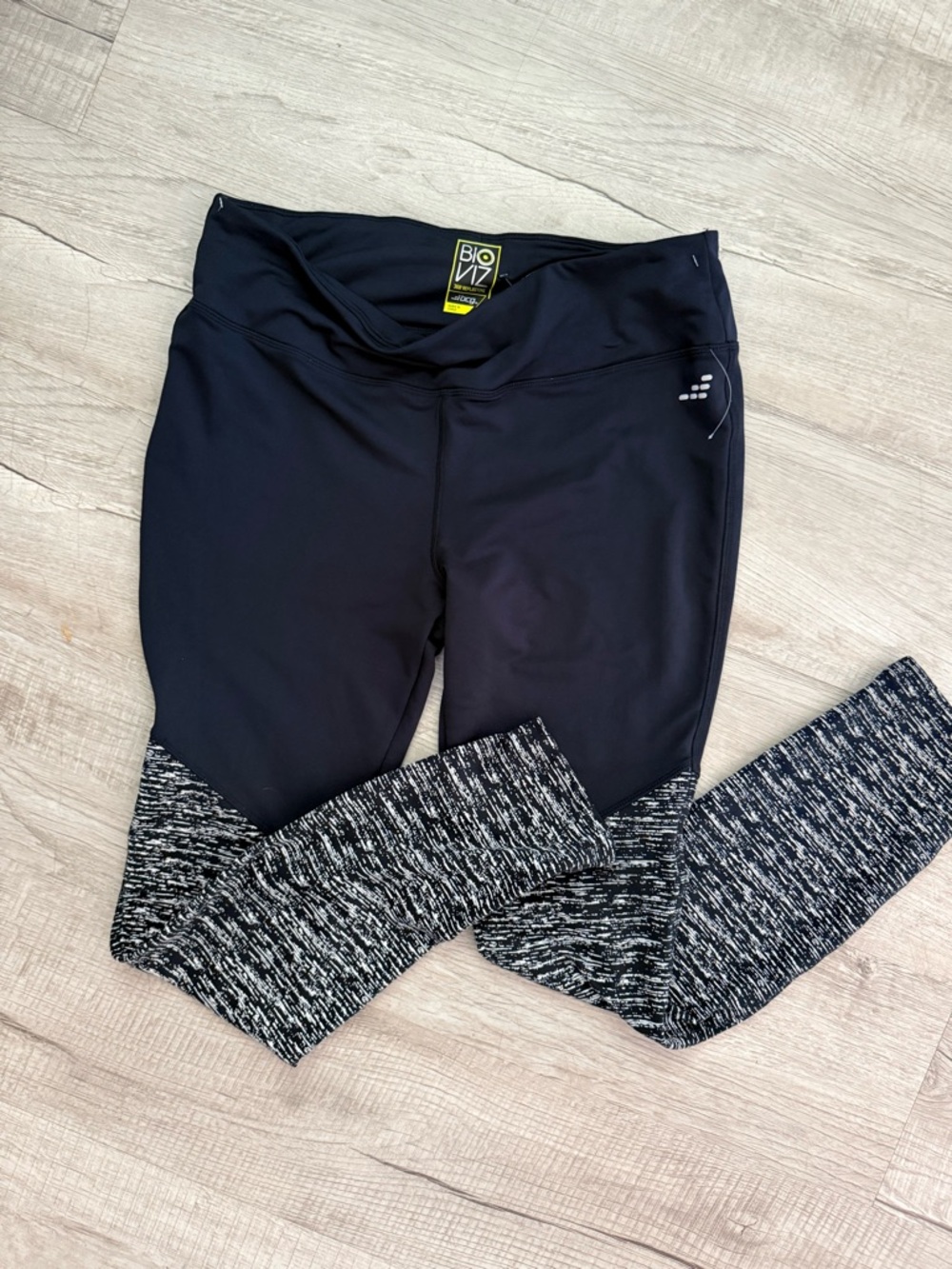 Women’s Black and Heathered Gray Performance Leggings